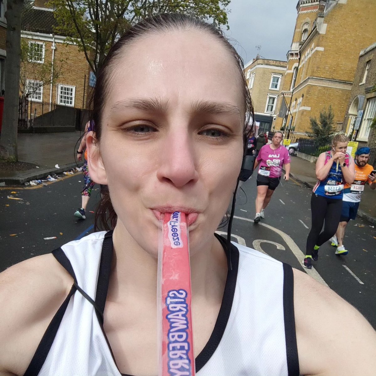 StressHead1985's tweet photo. I bloody did it!! 💪🫶 

#LondonMarathon #WeRunTogether #cardiacriskintheyoung #londonmarathon2023

https://t.co/Gwu2CQVGFA https://t.co/i0gpXvSTgt