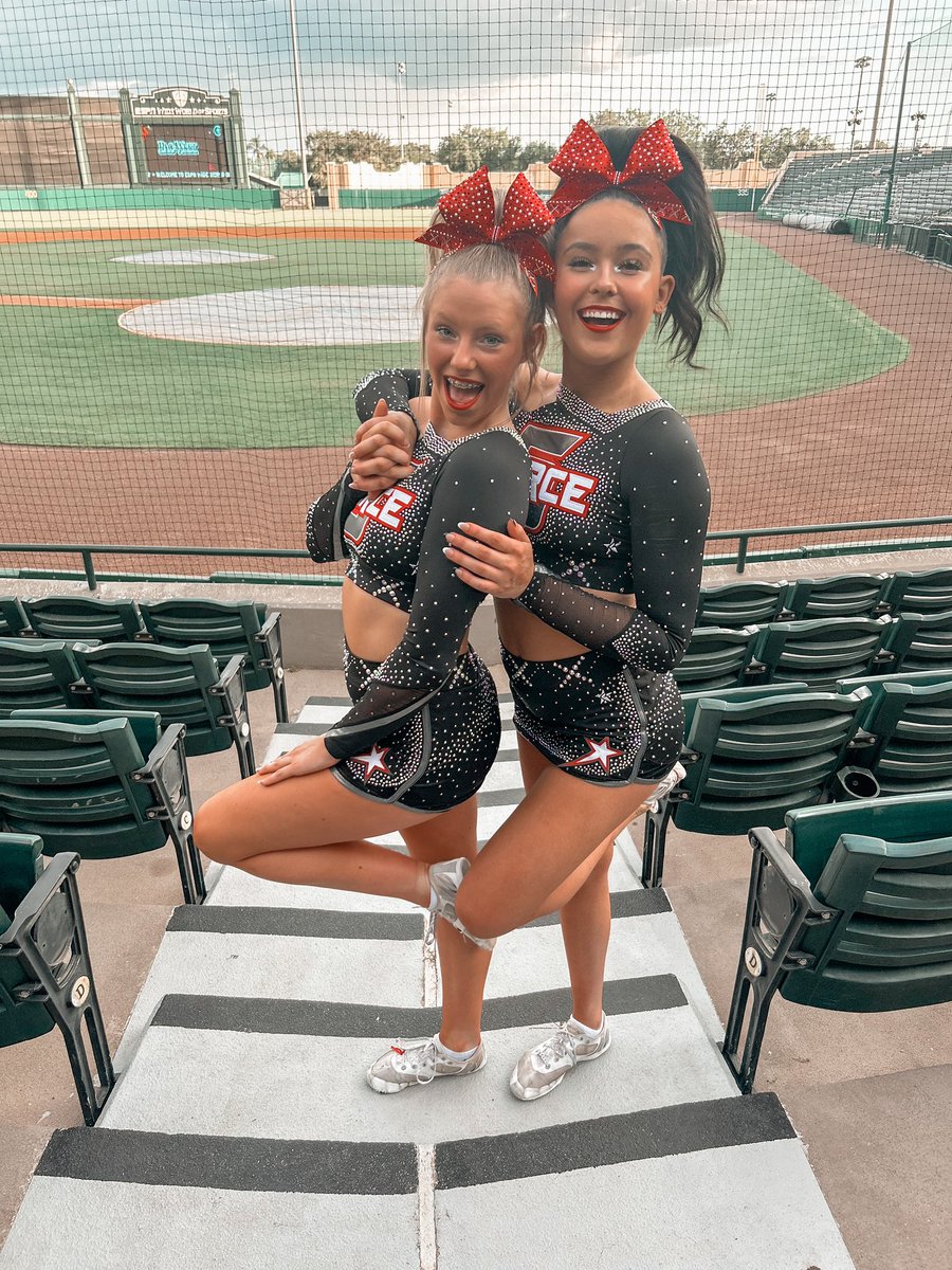 jashley0233's tweet image. Dreams really do come true.❤️‍🔥#fiercefive
#dbap
#worldchamps