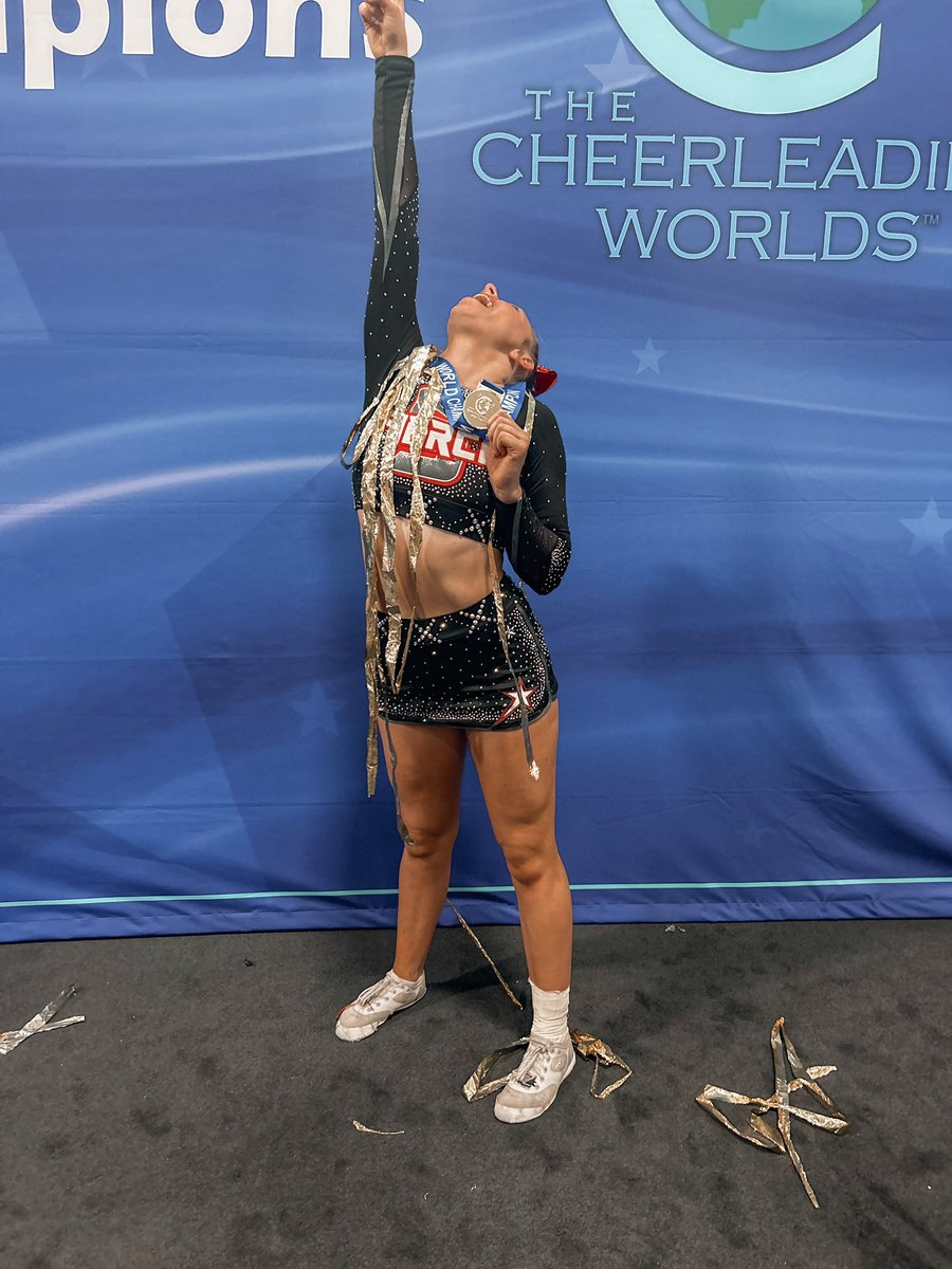 jashley0233's tweet image. Dreams really do come true.❤️‍🔥#fiercefive
#dbap
#worldchamps