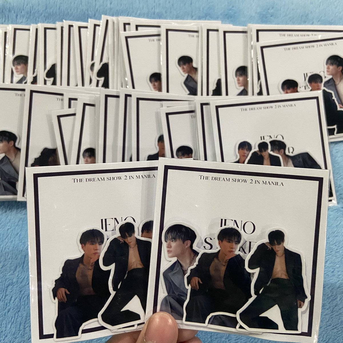 jenrenhaul's tweet photo. Hello! I’ll be giving away 7dream bubble head sticker pack &amp; Jeno sticker pack on Apr. 30! 

to claim:
- like &amp; rt
- show proof on d-day
- for Jeno sticker pack, show proof that you’re a jenozen 

See you! 

#THEDREAMSHOW2_in_MANILA #TDS2inManila https://t.co/FIH74C1xx8