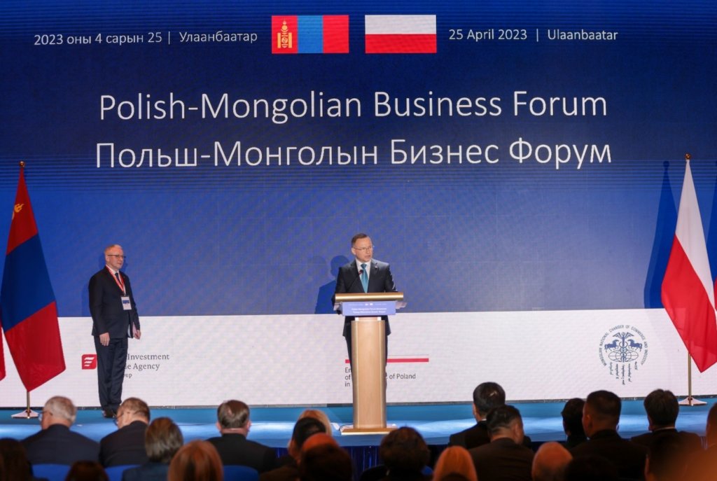 MongolDiplomacy's tweet photo. Монгол Улсын Ерөнхийлөгч У.Хүрэлсүхийн урилгаар Бүгд Найрамдах Польш Улсын Ерөнхийлөгч Анджей Дуда-гийн Монгол Улсад хийж буй Төрийн айлчлалын хүрээнд хоёр улсын хамтарсан бизнес форумыг Улаанбаатар хотноо зохион байгуулав.

➡️ https://t.co/j5mpTDSG7i https://t.co/FYJgj3gIWZ