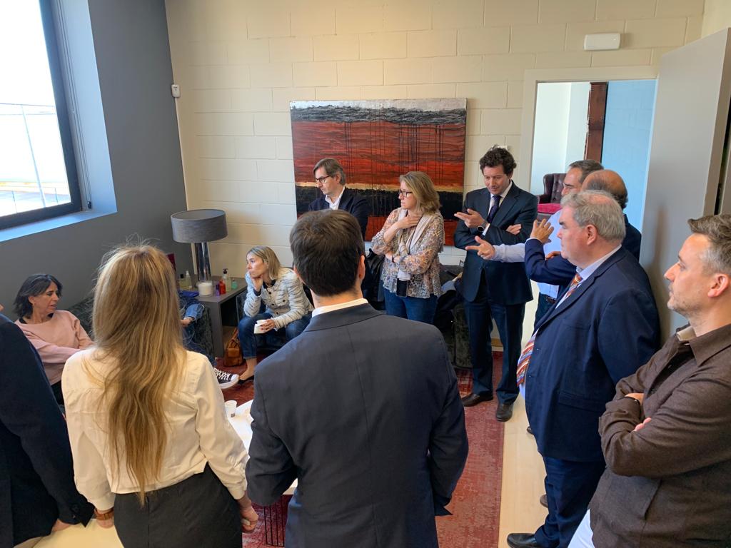 CambraTerrassa's tweet photo. 👥#GrupsPlató #Industrial a les instal·lacions de Decopak Europ
Ser conscients de les oportunitats permet dissenyar #estratègies #financeres #exitoses i fins i tot considerar situacions vitals que no s'havien planificat econòmicament
+ info👉🏽https://t.co/idlChgL5qx https://t.co/34yZh1yux5