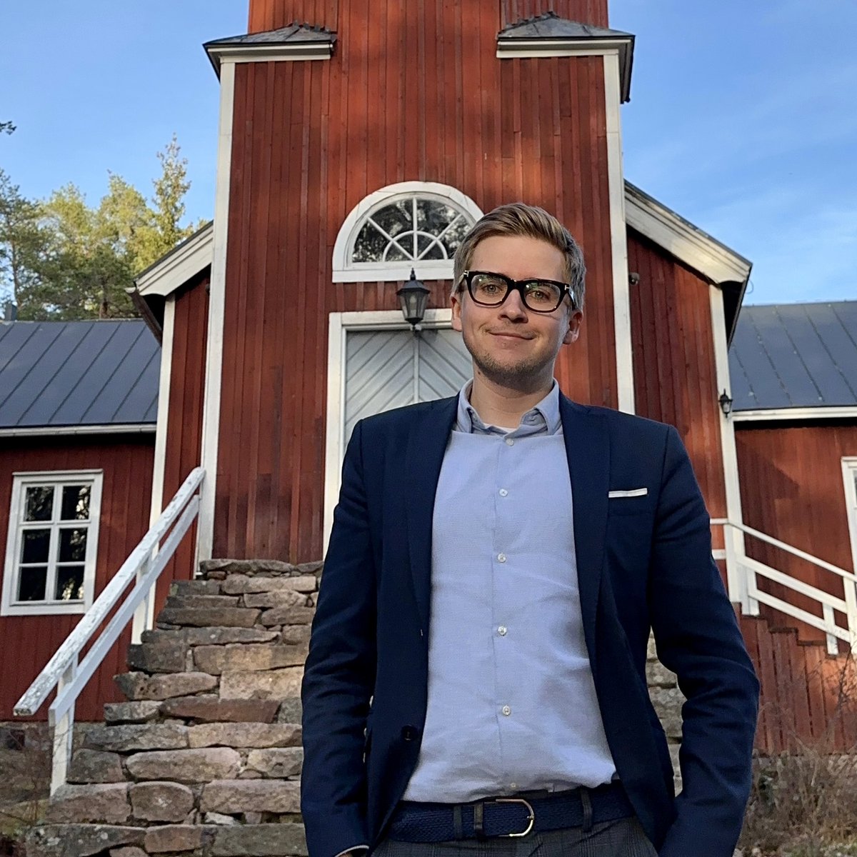 Hyviä uutisia! Kirkkonummen suomalaisen seurakunnan seurakuntaneuvosto päätti eilisessä kokouksessaan avata Kirkkonummen kirkkotilat samaa sukupuolta 🏳️‍🌈 olevien parien vihkimiselle.

Jätimme aiemmin tänä vuonna yhdessä 18 kirkkonummelaisen kanssa aiheesta seurakuntalaisaloitteen.