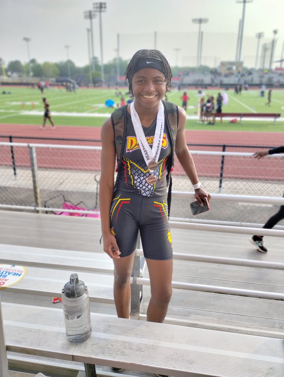 DragonsTFC's tweet photo. Another Future Star coming to @IkeGTrackSWOOP 
Harmonie Morgan drops a Blistering
12.9 in the 100m Dash at 12 years old.
Currently a 6th Grader at Hoffman Middle School.
Get Ready Lady eagles.
#WeBuilding https://t.co/fLT2Oa5XZD