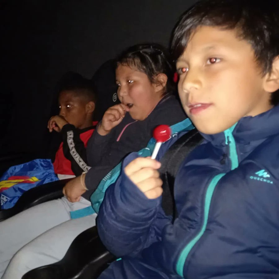 Seguimos con más actividades de ocio, esta vez para finalizar trimestre, nos fuimos al cine. Fomentando la cultura y vida saludable!!

#cine #cultura #ociosaludable 

<a href="/FundlaCaixa/">Fundación ”la Caixa”</a> @la_coordinadora @MadridFamilias