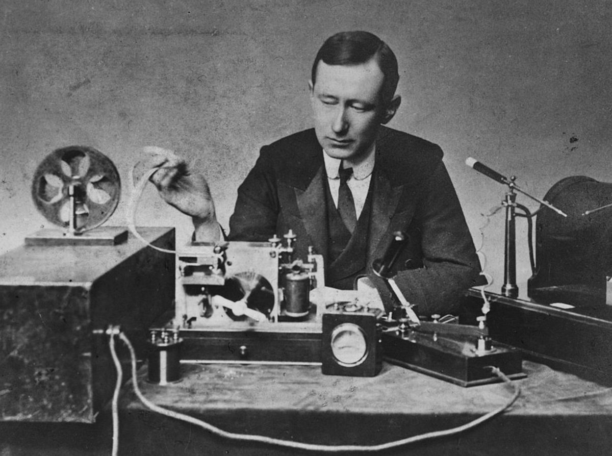 Guglielmo Marconi, born on this day 1874. Inventor of wireless communication. Nobel Prize in 1909 shared with Karl Ferdinand Braun 'in recognition of their contributions to the development of wireless telegraphy'.  #hamradio #wireless #cw #morsecode #radioaficionados