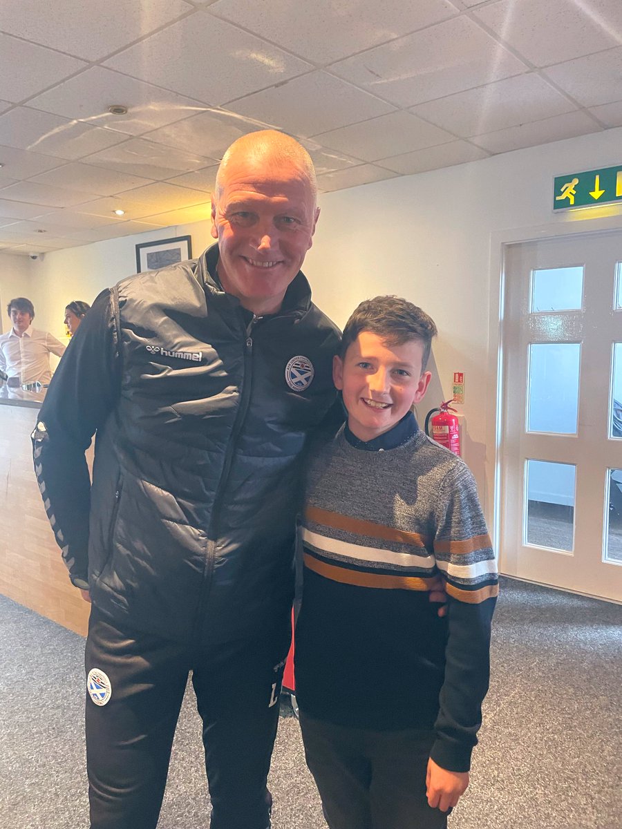 jetlagjools's tweet photo. Great night @AyrUnitedFC player’s sponsor night. Very welcoming and family friendly, thank you for making my boy’s night (future Ayr player!) He said this morning ‘What a great night!’ #WeareUnited 🖤 🤍 https://t.co/Iu2bjnjGSi