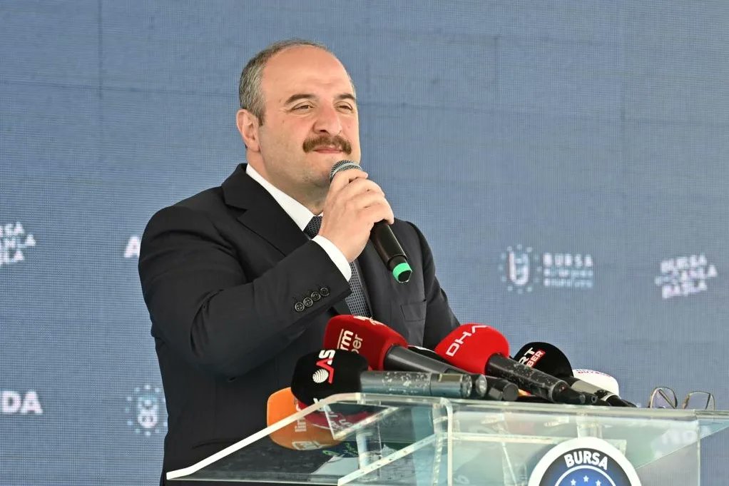 Alinur Aktaş