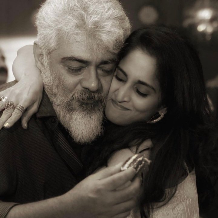 ohmyjobofficial's tweet photo. 23 years of Anna anni 🔥 😎
#ajithkumar #Shalini #shaliniajithkumar #ak62 #couplegoals #thala #happyanniversary #OhMyJob https://t.co/75SSVWEvAV