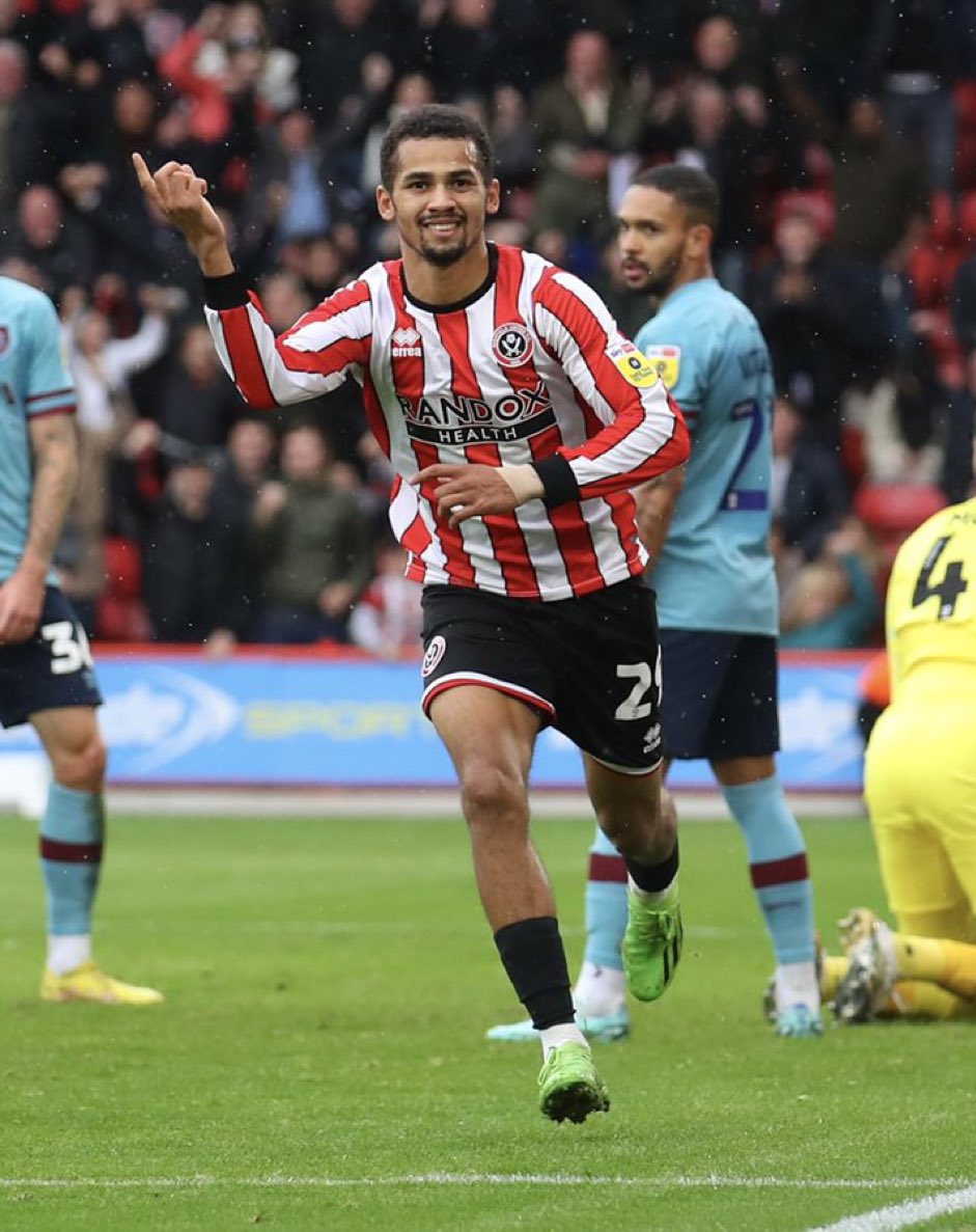 Si Iliman Ndiaye devait signer dans une équipe anglaise ou italienne , quel serait le club idéal selon vous ?🇸🇳