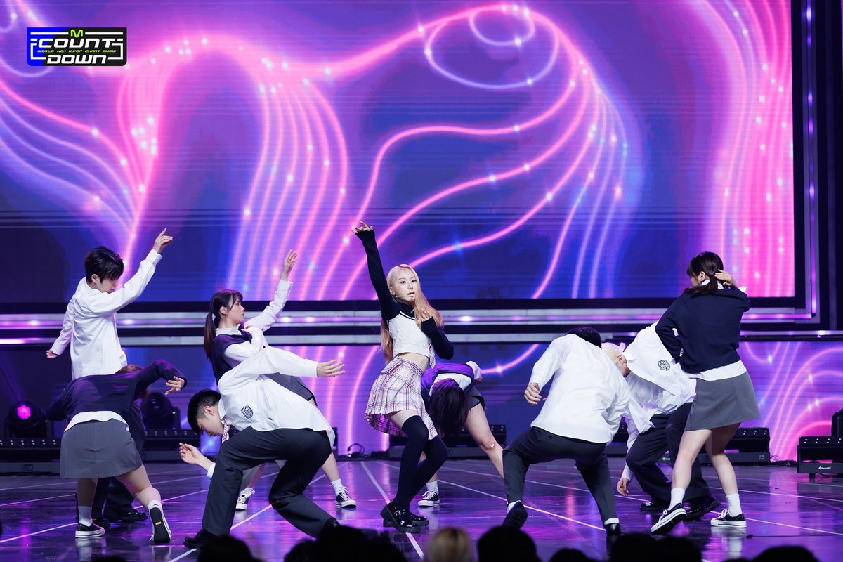 ChaeyeonEgypt's tweet photo. صور تشايون من أدائها فى MCOUNTDOWN 

(1/2) https://t.co/zoO37qLnBa