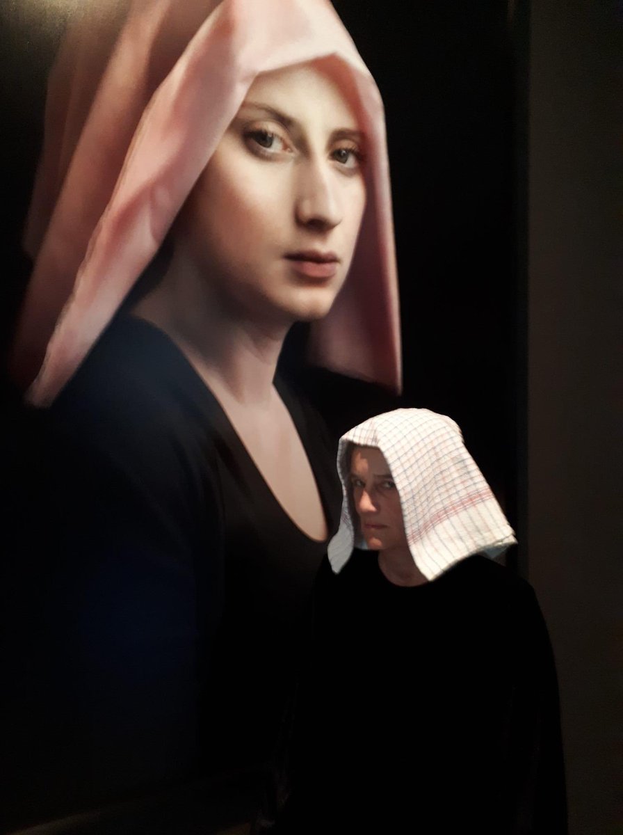 De kunst van de eenvoud! #museumfun 

Maak jij dé Kerstensfoto? Kom zaterdag naar Museum Hilversum. Hendrik Kerstens helpt je op weg en geeft instructies. Je werkt met natuurlijk licht of gebruikt de lichtopstelling van Hendrik. En mooie kans om de kunstenaar zelf te ontmoeten!