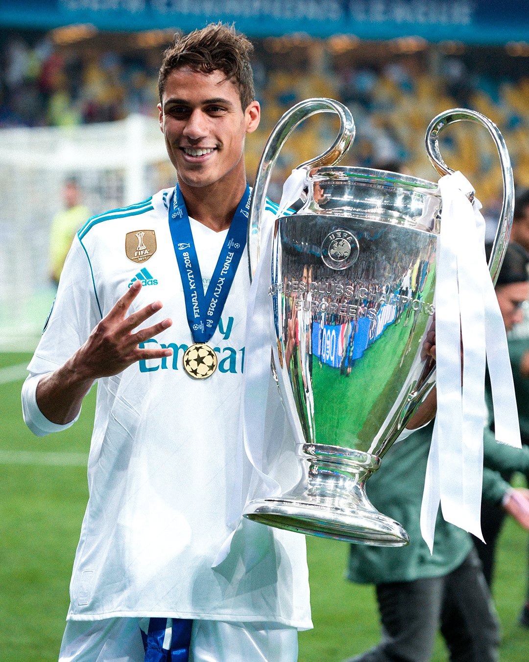 HAPPY BIRTHDAY FORMER MADRIDSTA RAPHAEL VARANE!!!   