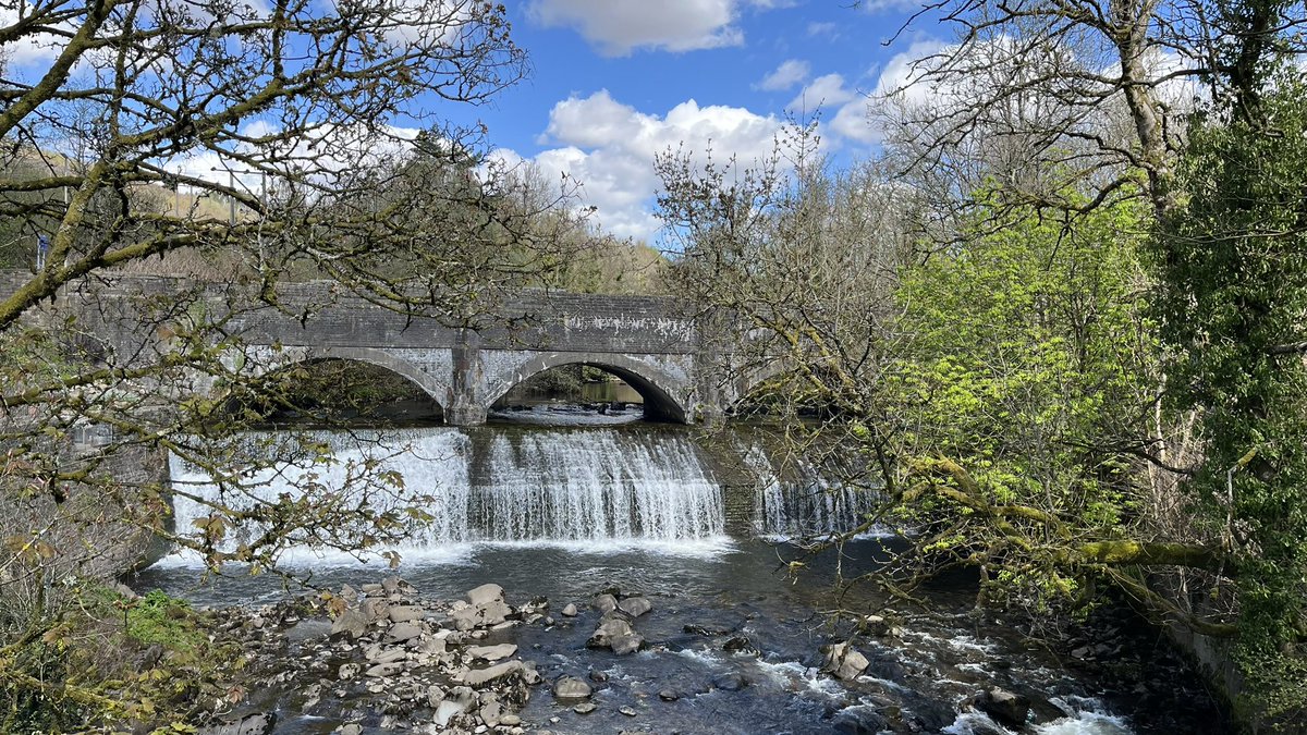 Arwelycwm's tweet photo. Bore braf ar y Tawe  Ystalyfera. Lovely morning, Riber Tawe. @S4Ctywydd @StormHour @ThePhotoHour @ItsYourWales https://t.co/VTDtGYThc6