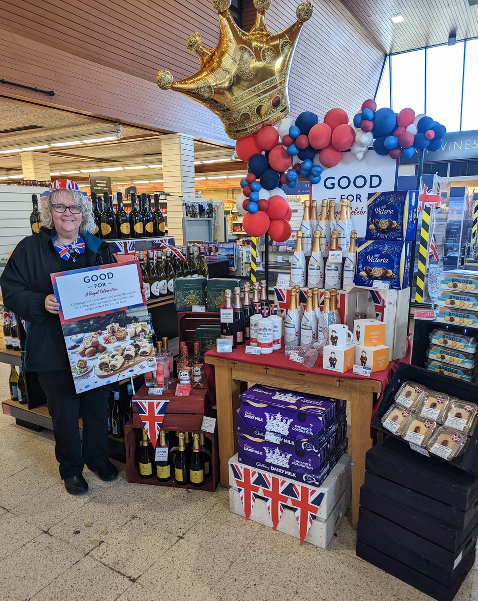 BoothsCountry's tweet photo. Your Scotforth team are ready for a royal celebration! 👑🇬🇧

📸 Beray, Amelia, Margaret, Zoe &amp; Kim https://t.co/6JO8j8Tt4Z