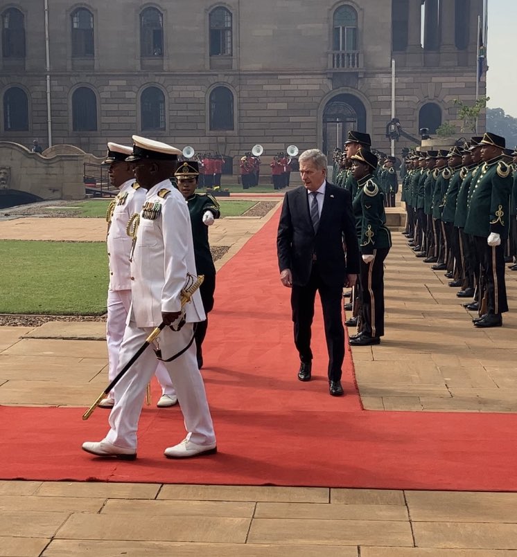 FinEmbPretoria's tweet photo. President @Niinisto met today with President Cyril Ramaphosa and discussed the geopolitical situation and security, global challenges, such as climate change and problems related to food security and their impacts on the African countries @TPKanslia @Ulkoministerio @PresidencyZA https://t.co/hwibNmOJUR