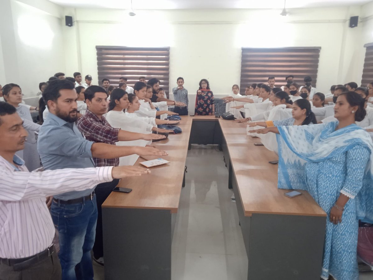NssunitHgr's tweet photo. @_NSSIndia  unit of  GLDM Degree college Hiranagar inaugurated 7 day NSS special camp
Day 1 : seminar on save water, save energy
@NssrdD https://t.co/twFymHu1PW