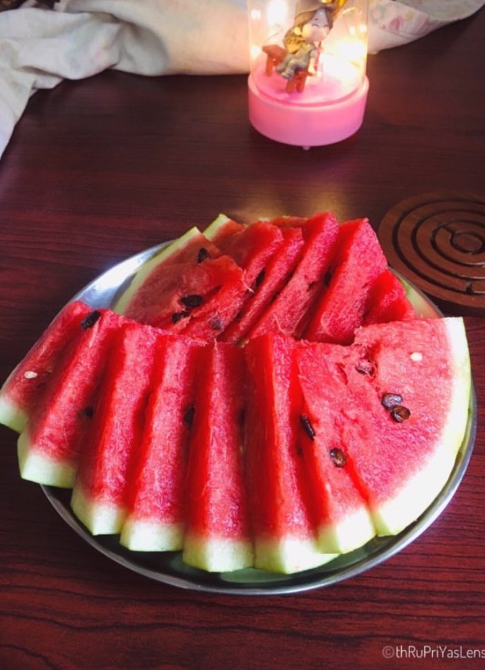 priyaganesan02's tweet photo. Less Worries, More Melons πβ₯οΈ
#WhyILoveSummer https://t.co/6DywIWxDQG