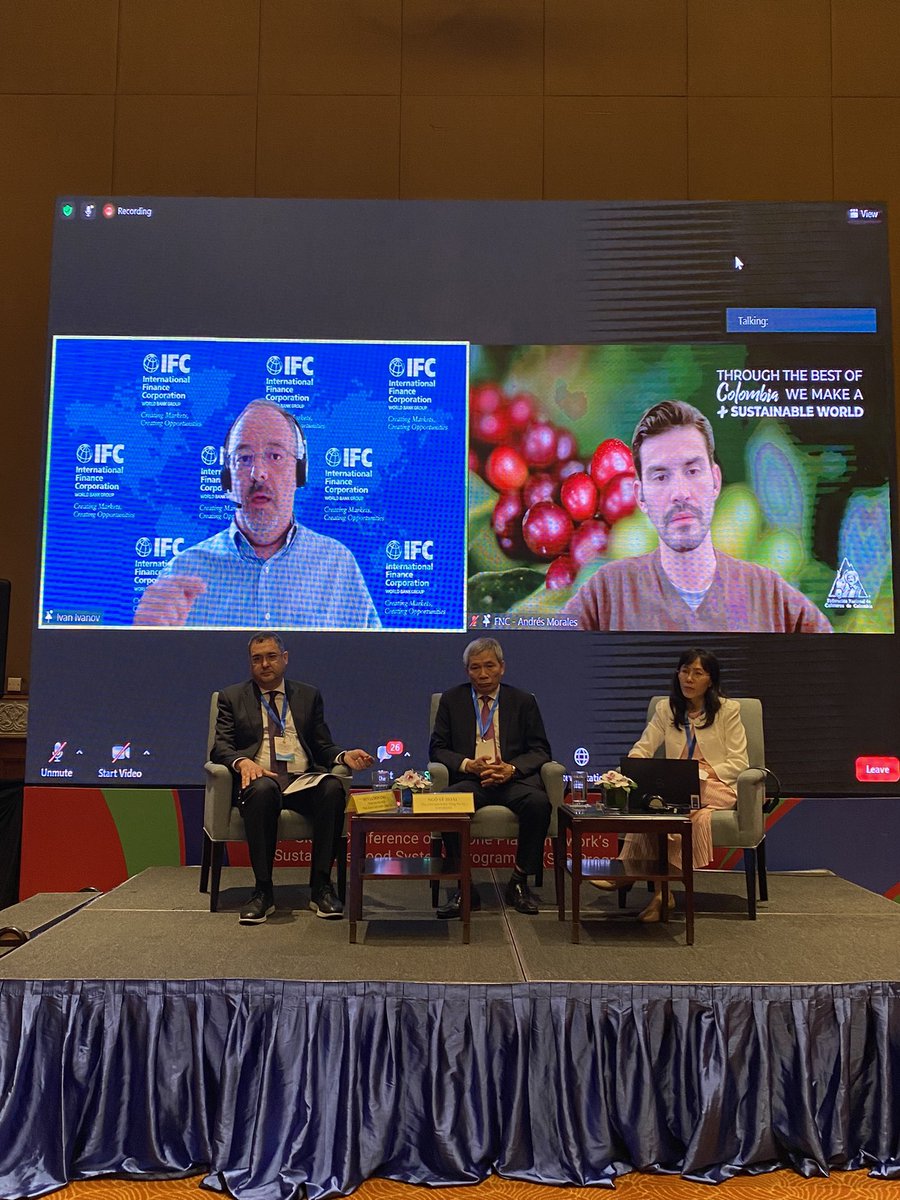 UNDPVietNam's tweet photo. Moving towards sustainable production &amp; trade will help better access to financing &amp; market.

#iLandscape project, funded by the EU, supports farmers &amp; cooperatives in the Central Highlands of Viet Nam in achieving it. https://t.co/OM1gm5XiuZ