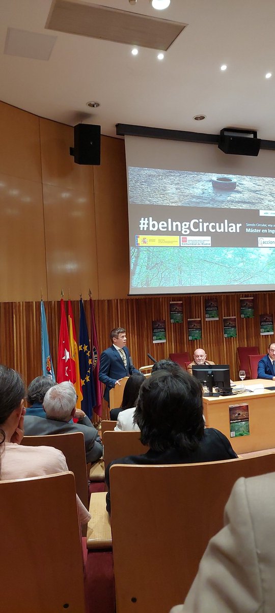 parqUC3M's tweet photo. Acompañando la apuesta de la #uc3m por #beingCircular, un nuevo master que incorpora la sensibilidad de la @uc3m por la #sostenibilidad y la transversalidad de su conocimiento. Cuenta con la colaboración de empresas e instituciones....hilo https://t.co/JZlb0tRJrT