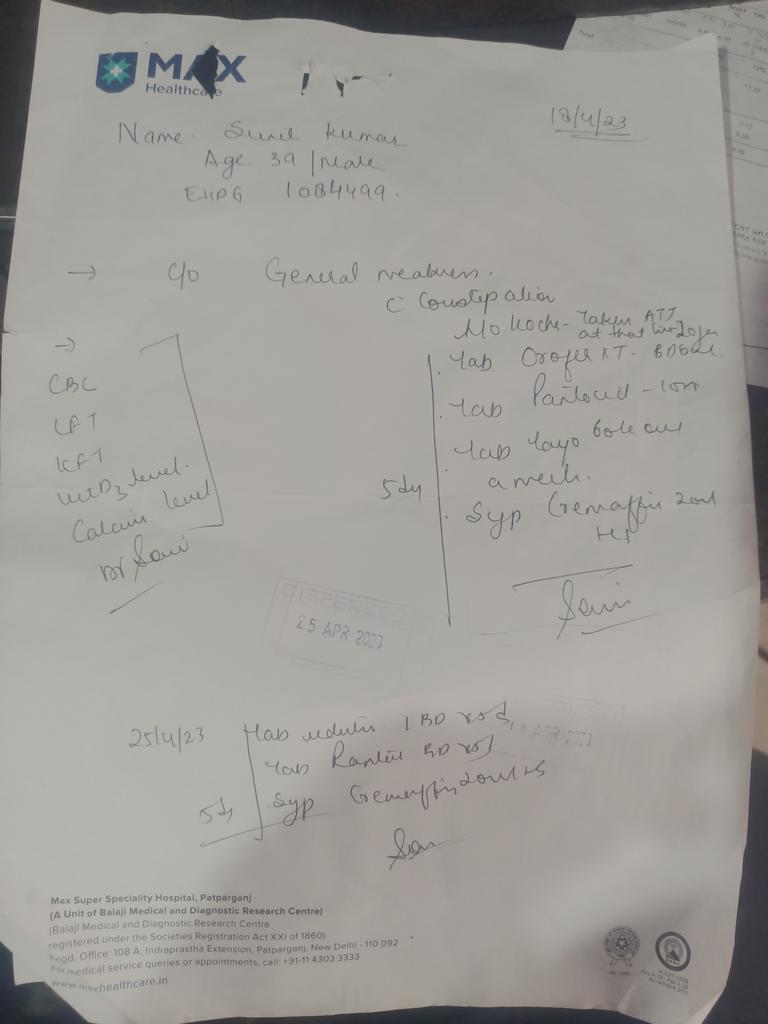 _isunilkumar's tweet photo. Max PPG Delhi में EWS Nodal ऑफिसर K सुरेश 9958250554 को फॉर्मेसी से Precription मे लिखी दवाई कम देने की बात पे बदतमीजी से बोले शीशी से ही पीता है क्या
दवाई और lab test के चार्ज की CAG से जांच हो
@MaxHealthcare 
@LtGovDelhi @ArvindKejriwal @BBCBreaking @timesofindia @juristashok https://t.co/GHDCsXFUNj
