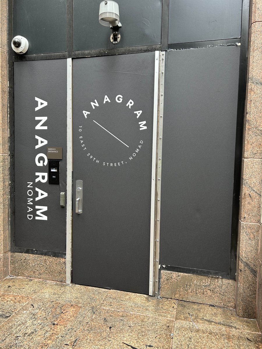 getLayr's tweet image. Out with the old ➡️ in with the new 👀💯💪.  Custom printed signage for a repeat gramercy client.  From design through installation we’ve got it covered, even when removing weathered exterior vinyl #layr #anagram #signage #nyc