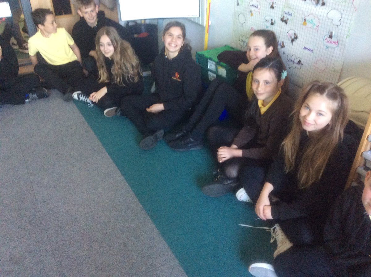 EastfieldPSHull's tweet image. #6RT enjoying a class debate in our R.E lesson about the meaning of life #epsre