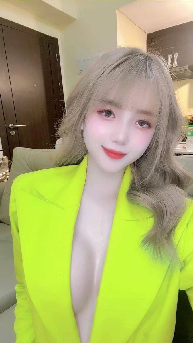 xiaolulu202's tweet photo. gái việt xinh nhất manila
#大美女 https://t.co/FxvtcdyGtM