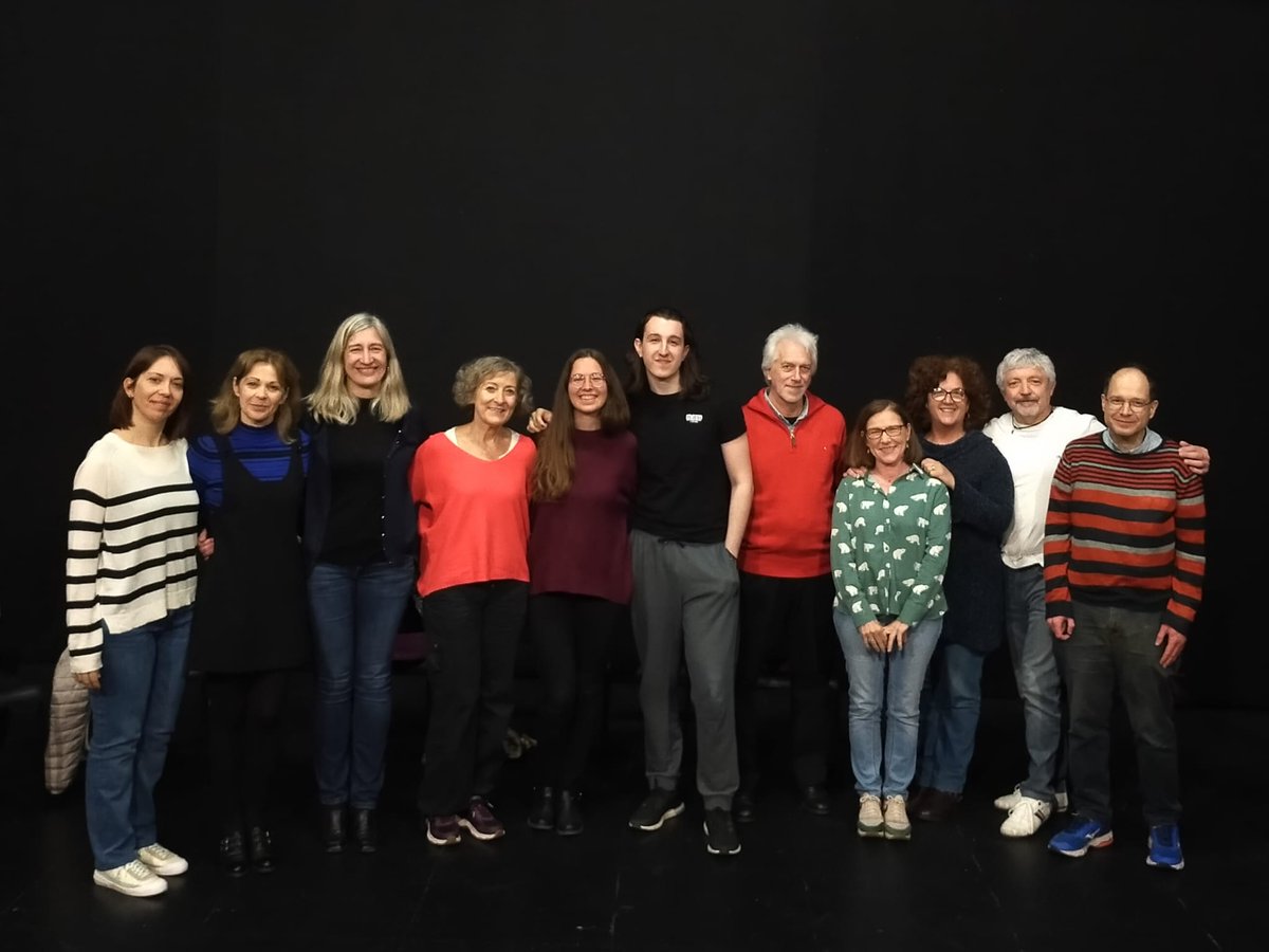 Nuestra Escuela de Teatro de la Estación ha recibido una clase de expresión corporal a cargo de la bailarina Ada Continente.

Además, el Laboratorio Avanzado ha realizado una sesión de voz a cargo de la actriz y profesora Marissa Nolla.

¡Gracias por las sesiones!