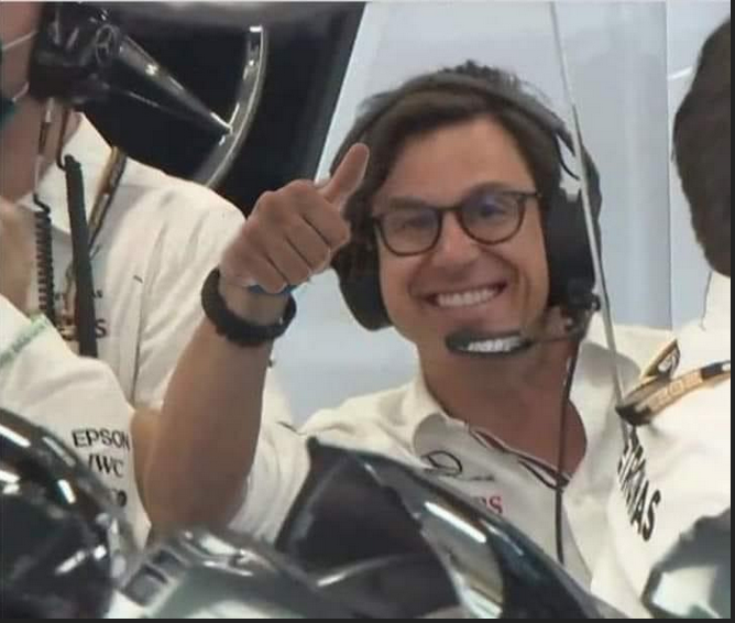 IT'S RACE WEEKEND! And it's the 1st SPRINT.<a href="/MercedesAMGF1/">Mercedes-AMG PETRONAS F1 Team</a> has upgrades for #azerbajangp @BakuCityCircuitbut Can they catch <a href="/redbullracing/">Oracle Red Bull Racing</a> &amp; <a href="/AstonMartinF1/">Aston Martin Aramco F1 Team</a>? MidEast times <a href="/ssc_sports/">SSC</a> #SSC2 with <a href="/damien_reid/">Damien Reid</a> &amp; <a href="/philbyracing/">Phil Anson</a> are: 12.30pm KSA/1.30 UAE Fri &amp; Sat, race, 2pm KSA/3pm UAE