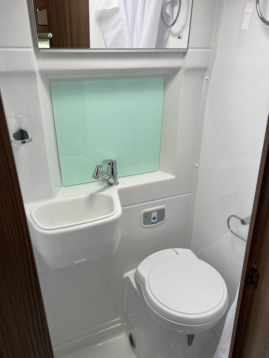 Phil Jones tweet media