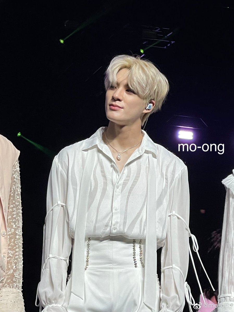 tds2 #JENO 🤍

weibo.com/7796784588/MDd…