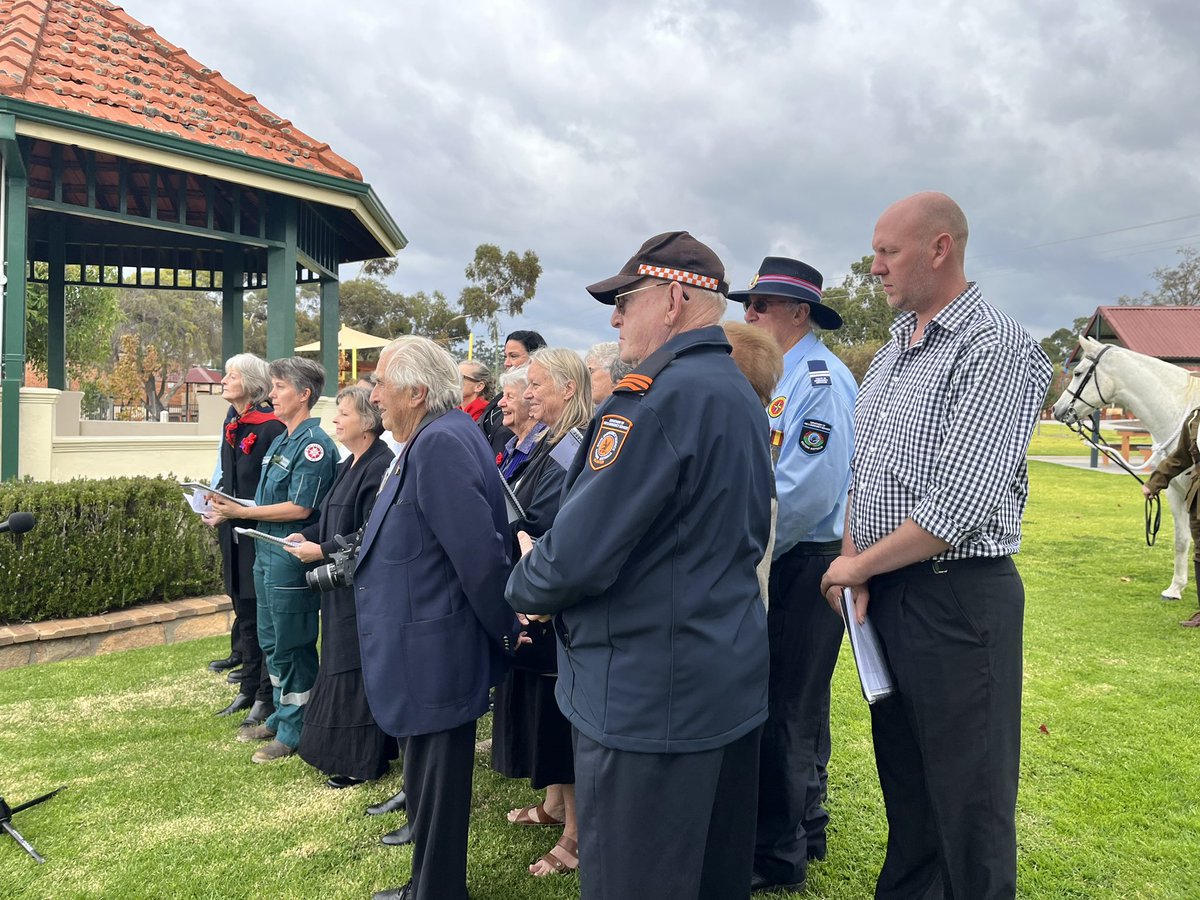 PingellyPolice we’re proud to be part of the Anzac parade and ceremony today in Pingelly ..  Lest we forget #fb