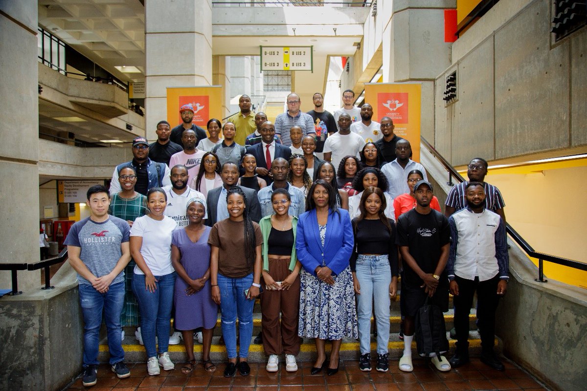 UJ_CADS's tweet photo. The Master of Applied Data Science (MADS) program's first cohort for 2023 in pictures. Application for 2024 intake are now OPEN. To apply visit https://t.co/Qhv8IMqGbj https://t.co/yrG36D80CL