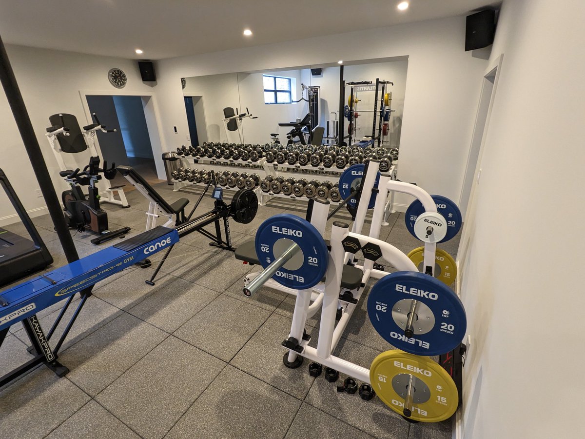 MichComFit's tweet photo. Home gyms when you trust in MCF. @Atlantis_Strong @WatsonGymEquip @Eleikosport https://t.co/uWQyjoyV8i
