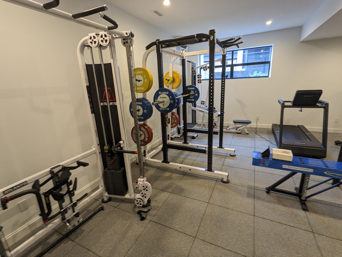 MichComFit's tweet photo. Home gyms when you trust in MCF. @Atlantis_Strong @WatsonGymEquip @Eleikosport https://t.co/uWQyjoyV8i