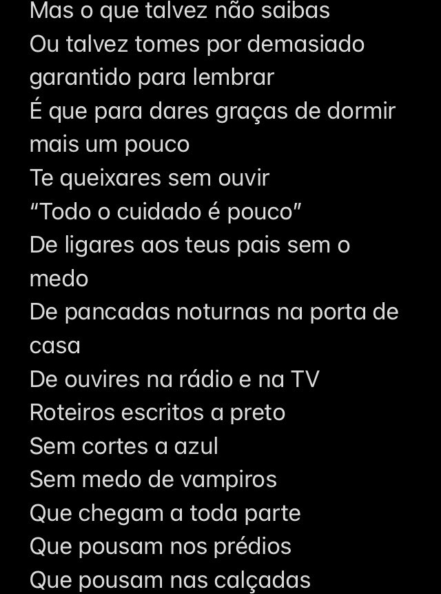 Joaozip0's tweet photo. Para que nunca esqueçamos,
25 de Abril sempre 🌹 https://t.co/xgHQuPOyZJ