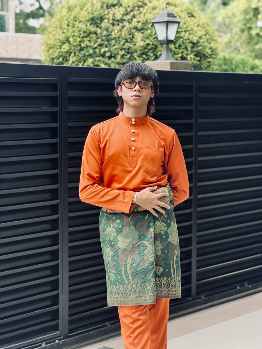 vdamiean's tweet photo. takde yang nak ajak open house ker https://t.co/5CxF58fWnD