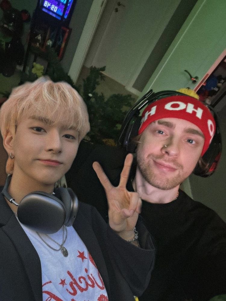 Cinnamonstrips's tweet photo. what’s with villains making edits of xh with middle to old aged men https://t.co/tYsBZMtiIA