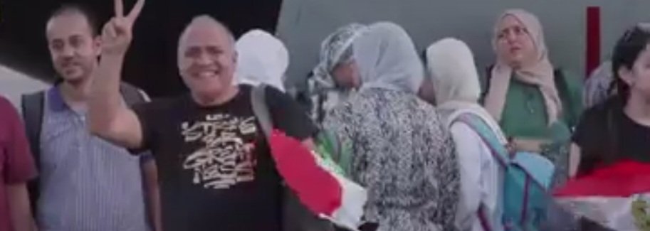 #كمل_ياريس_احنا_معاك 
محدش عارف حاجه الراجل دا عمل المستحيل عشان اولادنا ولسه بيعمل