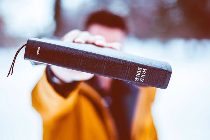 mcomted's tweet image. Job 12 El reconocer que Dios está al control, algunos se resisten y otros se entregan con alegría y fe, todo depende si estamos dispuestos a aceptar su voluntad para nuestras vidas o la rechazamos. #rpsp