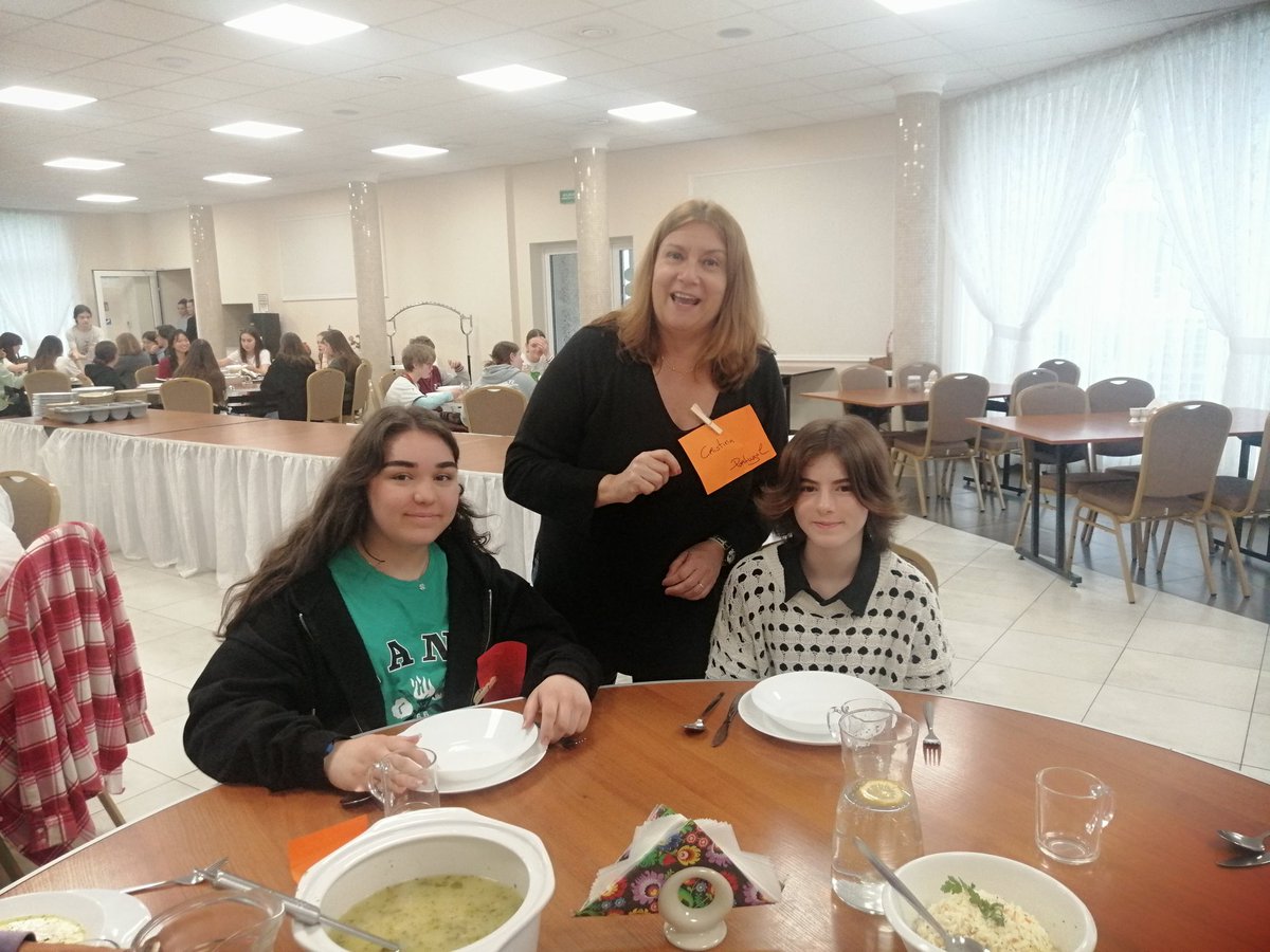 mudurant's tweet photo. Erasmus+ Projesi kapsamında ilk günün sabahında sunumlarımızı ve akriviteleremizi gerçekleştirdik. @bahcesehir_k12 @bahcesehirant @HUSEYiNSARI07 @kadirsari_offcl @sbalci07 @Cevlik_f @Duru6174 @NayYesim @mahirarslan_BK @NutkiyeSenturk @emelsari https://t.co/kGkEOsoq9s