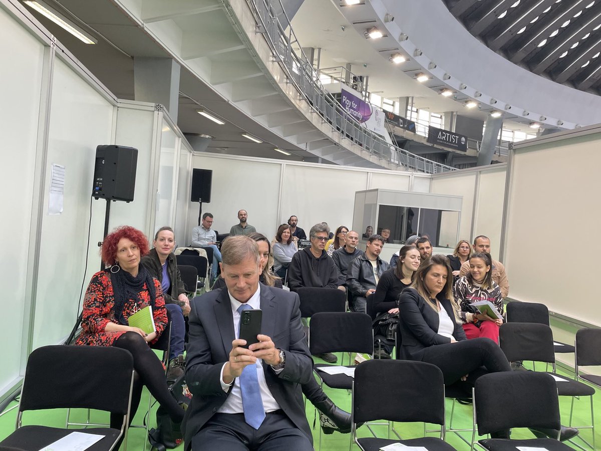 NLinBelgrade's tweet image. 🌲 🏡 We are presenting #GreenCities project at the SEEBE Construction Fair, talking about #VerticalGreeningSolutions and #GreenRoofs. This is another step in deepening our 🇳🇱 🇷🇸 cooperation. The future is urban, the future is green! 🌲 🏡