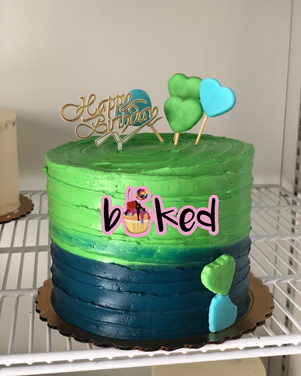 baked_gh's tweet photo. Call or WhatsApp us on 0266210228 to place your order🥳🍰💃🏻 https://t.co/y903bHYw7m