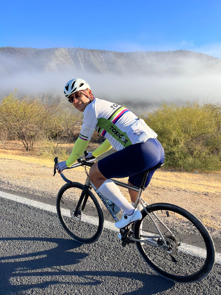 renavarr's tweet photo. A ride in the clouds. #lynskeyperformance #toxitourbcs https://t.co/WZ7E6OFLm4