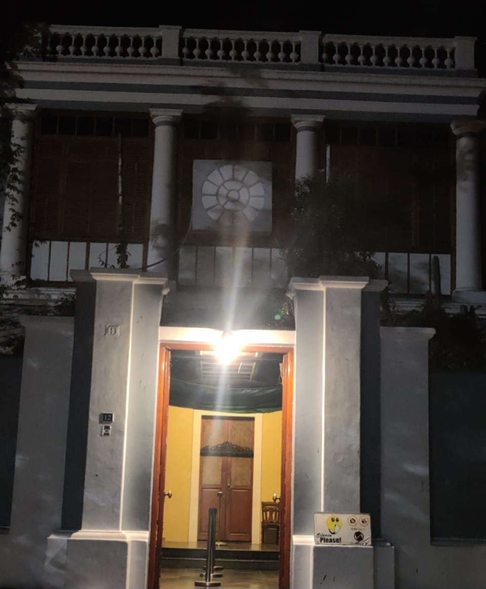 ViharGandhi3's tweet photo. Meditation is entering inside the peace that is already there buried under the thousands of thoughts inside mind.... train ur mind to find tht peace..... 🙏
#meditation https://t.co/339e0IAvSX