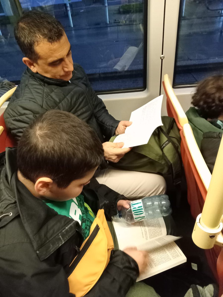 <a href="/kale_ybo/">Kale Cumhuriyet Yatılı Bölge Ortaokulu</a> öğrencilerimiz Sultan Çelik  NisanurMatpan,Aişe Ülkü Soyluer,Ecrin Onatca Öğretmenimiz <a href="/UlasTonka/">Ulaş Tonka</a> rehberliğinde Avusturta/Viyanada kitap okuma faaliyeti yaptılar. Okumak en soylu eylemdir. 
<a href="/ekicis20/">Süleyman EKİCİ</a> 
<a href="/YTEMEL3/">Y.TEMEL</a> 
<a href="/h_basgun/">Hüseyin Başgün 🇹🇷</a> 
<a href="/FNzlgl/">Faruk Nzlgl</a> 
<a href="/BaylavliMehmet/">Mehmet BAYLAVLI</a> 
<a href="/Kale_Belediyesi/">Kale Belediyesi</a>