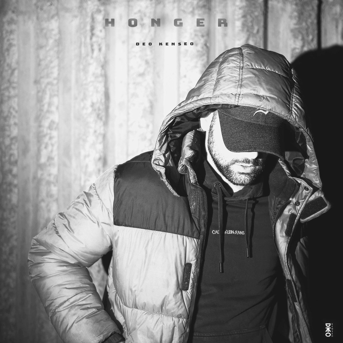 “Op een dag snijden we taart, ook een stukje? ~ Kin omhoog als ‘t niet dreigt te lukken”

“HONGER” OUT NOW 🍰