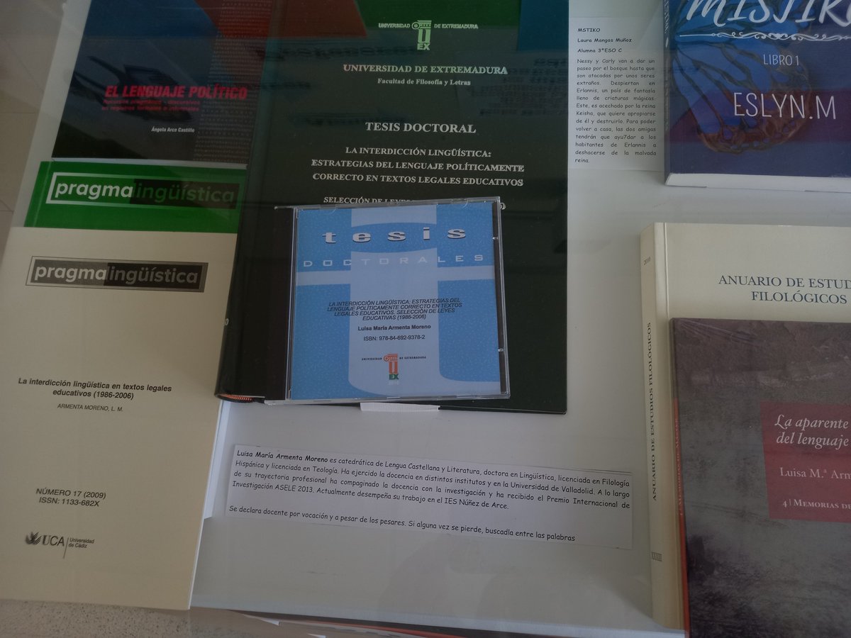 IESNunezdeArce's tweet photo. ¿Y tú escribes? Exposición sobre proyectos, libros y manuscritos elaborados por los miembros de nuestra comunidad educativa. https://t.co/UsBmdeoSxZ