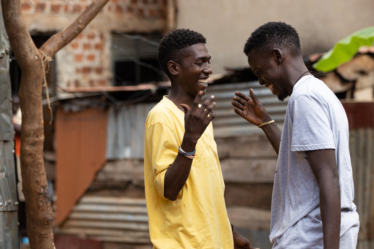 ViiV Healthcare (@viivhc) on Twitter photo Young people in Uganda face barriers to access #HIV prevention services such as safe syringe programmes and sexual reproductive health services.
Meet Marvin – a Peer Educator with <a href="/teenslinkuganda/">TEENS LINK UGANDA</a>, striving to change that for good: ms.spr.ly/6007gOE9S
#PositiveAction Young people in Uganda face barriers to access #HIV prevention services such as safe syringe programmes and sexual reproductive health services.
Meet Marvin – a Peer Educator with <a href="/teenslinkuganda/">TEENS LINK UGANDA</a>, striving to change that for good: ms.spr.ly/6007gOE9S
#PositiveAction